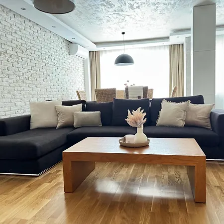 Апартамент Lena Бургас